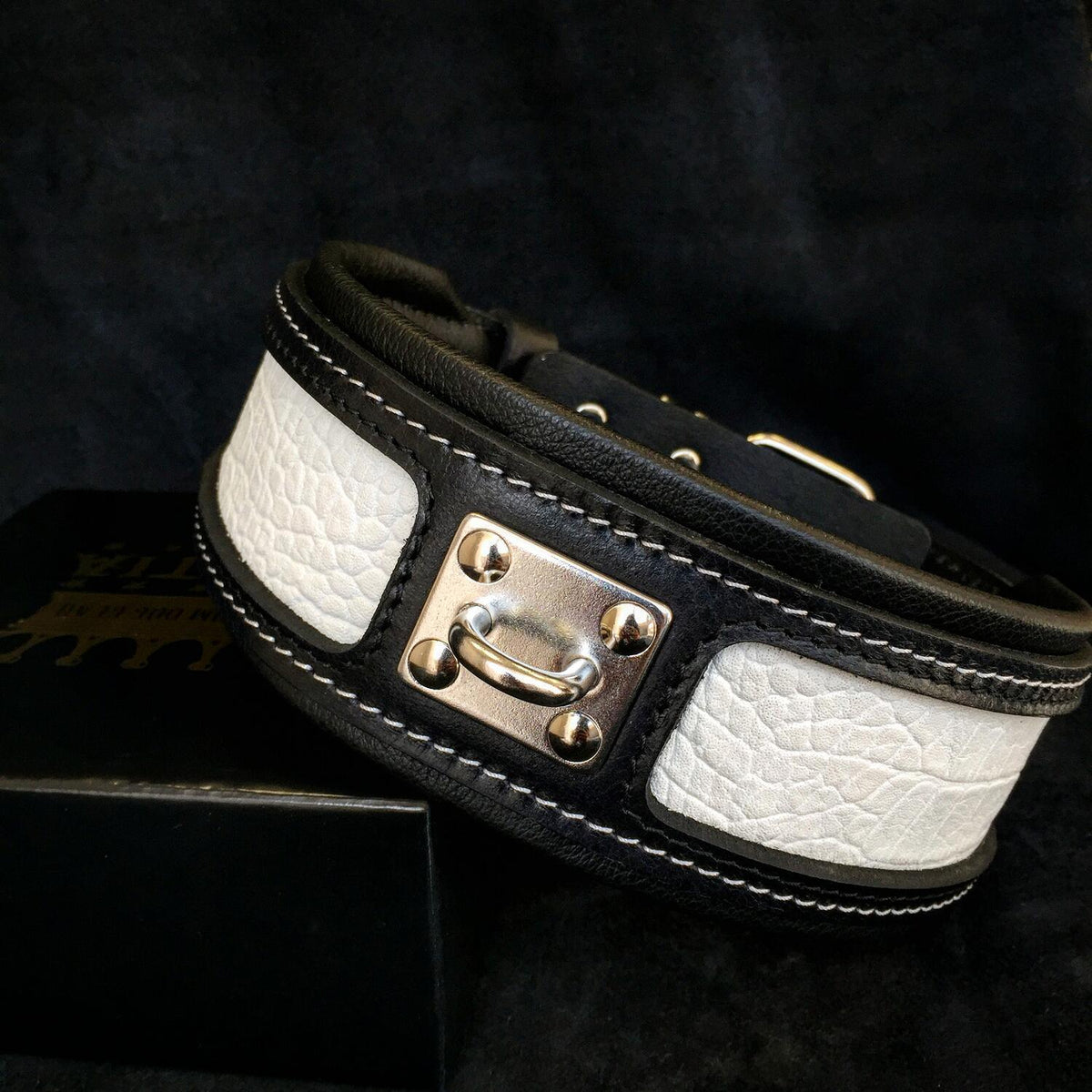 Reptile Embossed Leather Dog Collar — 2.5"